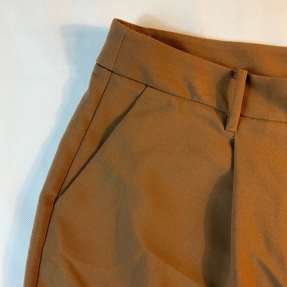 Nine West Women’s Pleat Front High Waisted Shorts Brown Size 16 - Picture 2 of 6